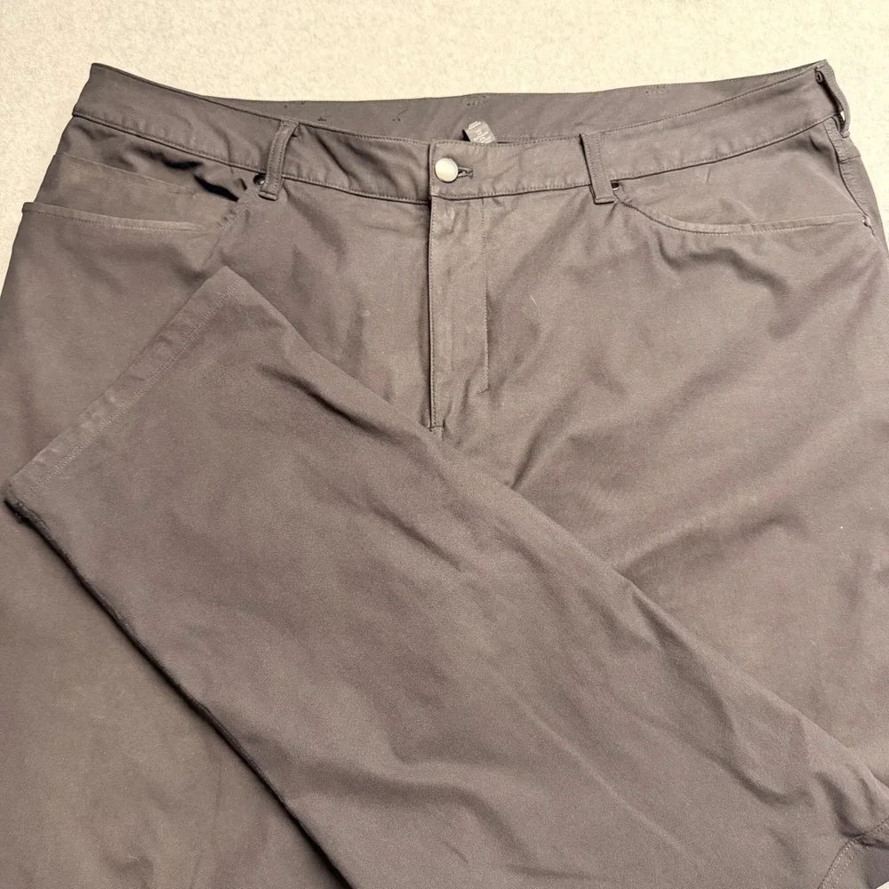 Lululemon Commission Slim-Fit Pant 32 Warpstreme Obsidian Mens 42 Dress Casual